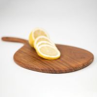 planche à découper en teck naturel avec manche - FROMAGE